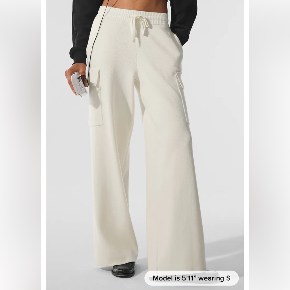 Alo Women's Cream Wide-Leg Pants